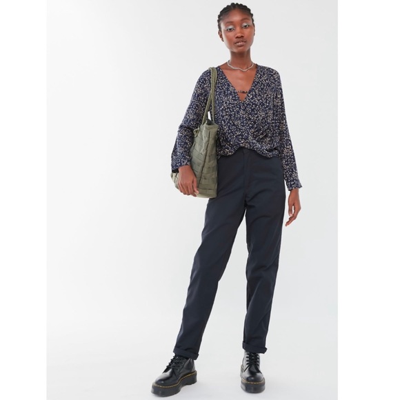 UO Urban Outfitters Mayfair Drapey Surplice Top - Picture 5 of 5